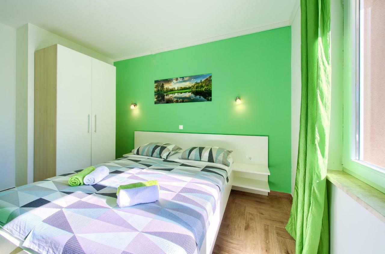 Appartement Stela à Pinezići Extérieur photo