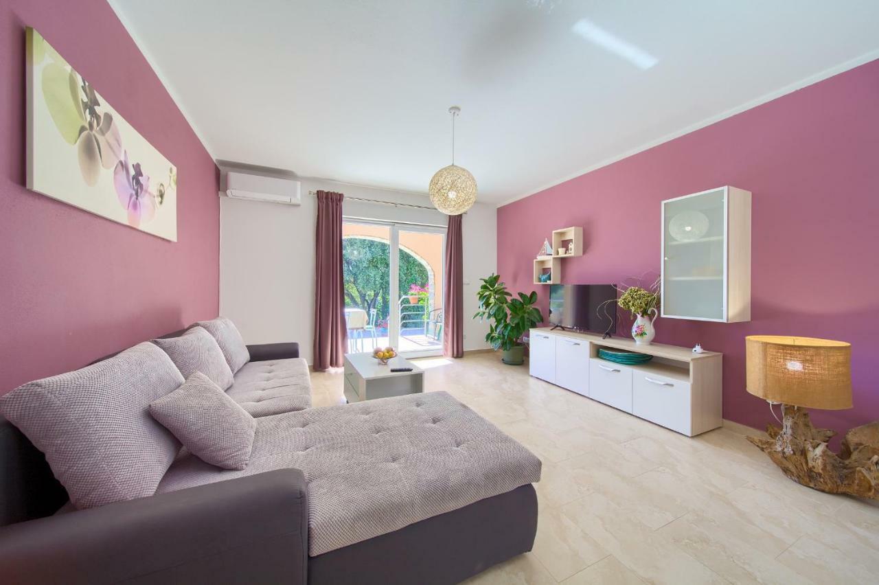Appartement Stela à Pinezići Extérieur photo